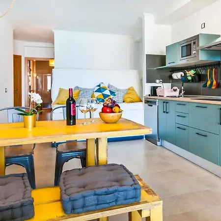 Ocean Waves 2 Apartman