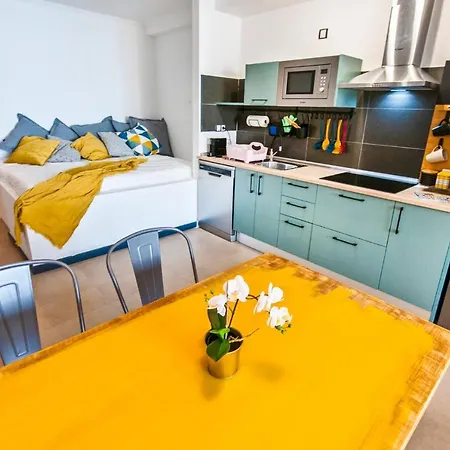 Apartman Ocean Waves 2 *